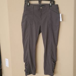 INC urban green stretch cropped pant